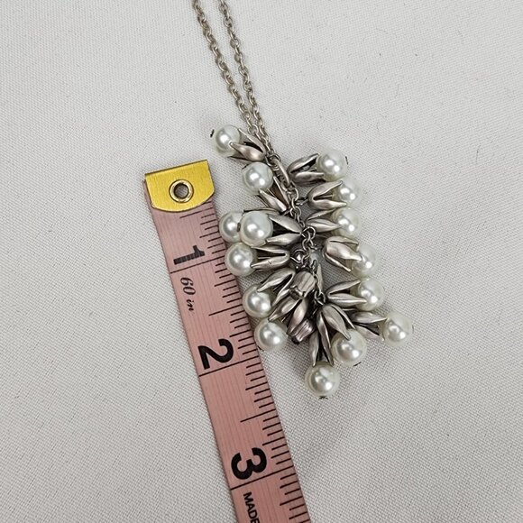 FAC Matt Silver Faux Pearl Cluster Pendant Necklace - Picture 8 of 8